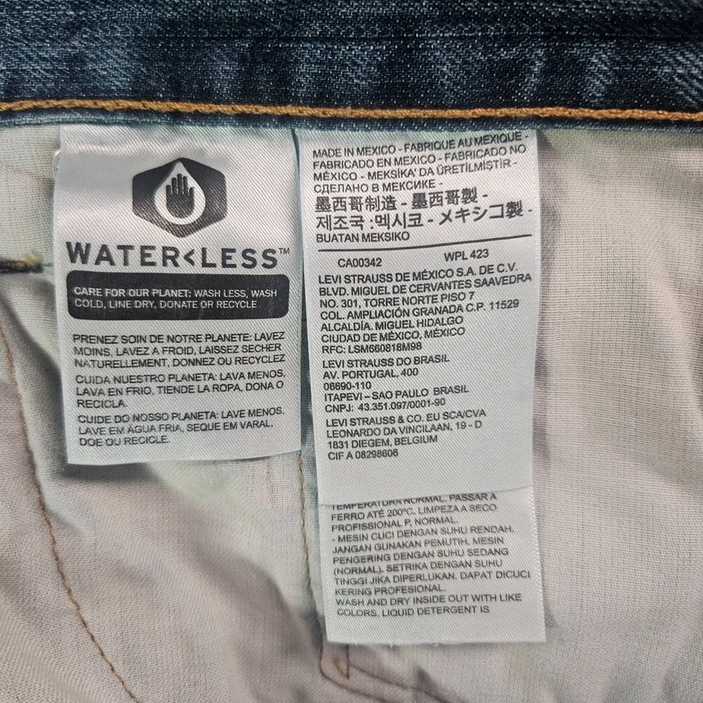Levi's 559 Jeans Men 40 x 32 Zip Fly Blue Relaxed‎ Straight Leg Blue